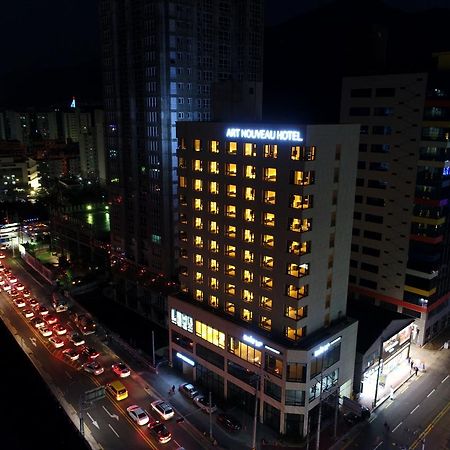 Geoje Artnouveau Suite Hotel Exteriör bild