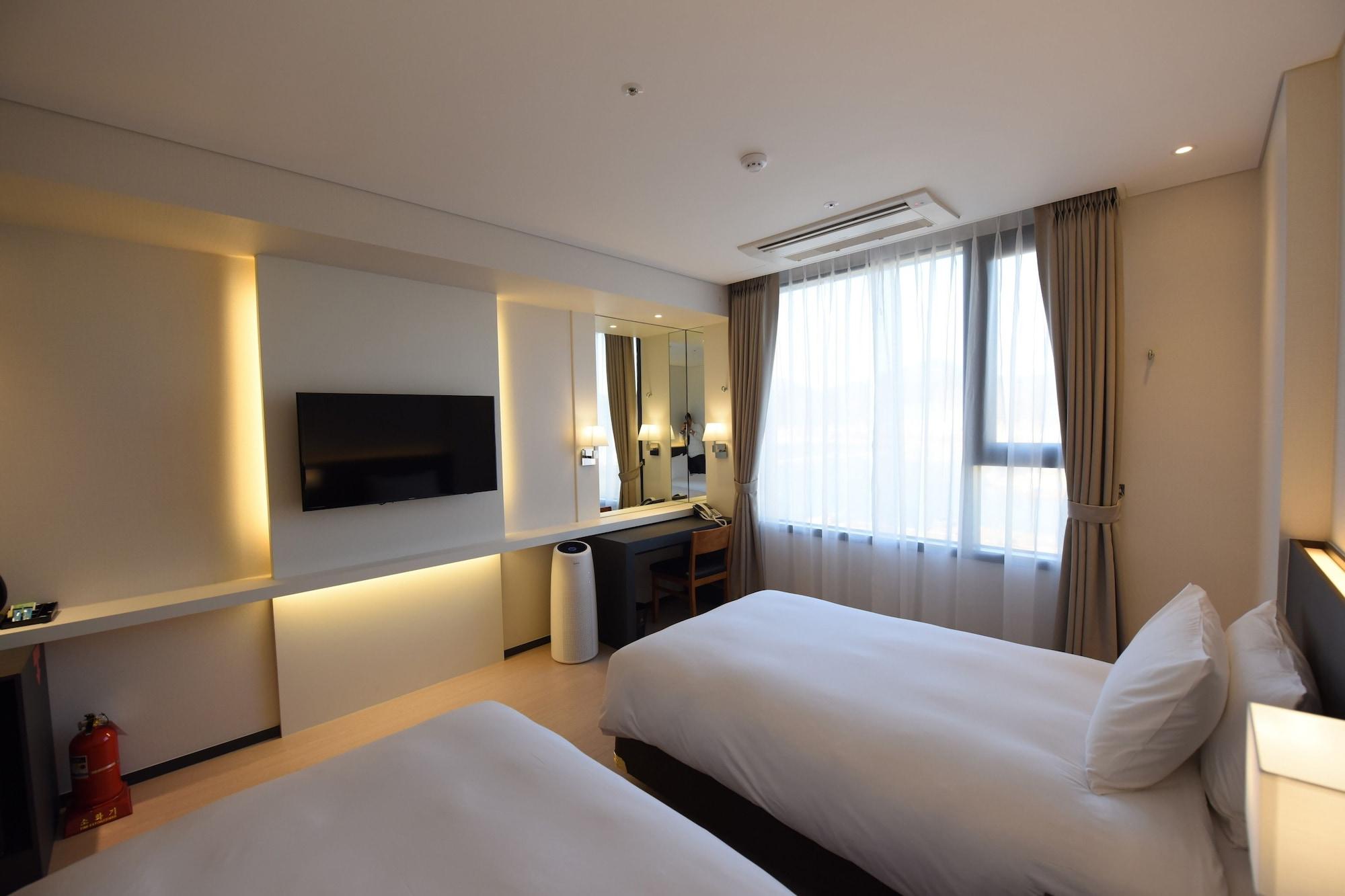 Geoje Artnouveau Suite Hotel Exteriör bild