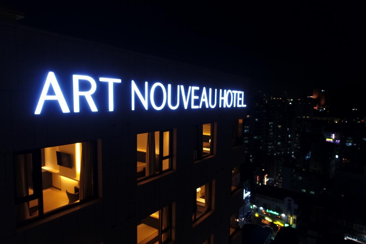 Geoje Artnouveau Suite Hotel Exteriör bild
