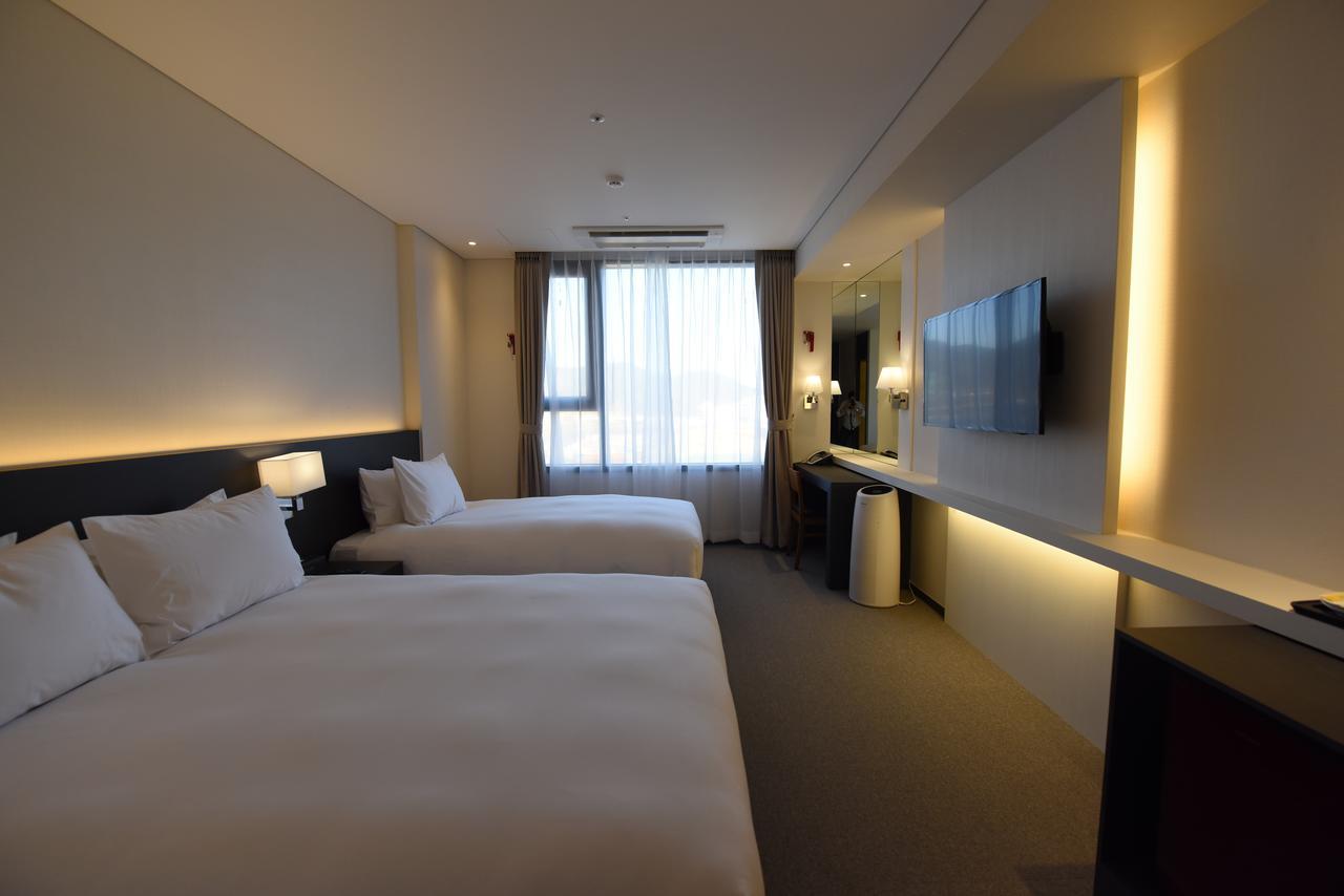 Geoje Artnouveau Suite Hotel Exteriör bild